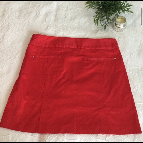 Red golf skort - Picture 5 of 6